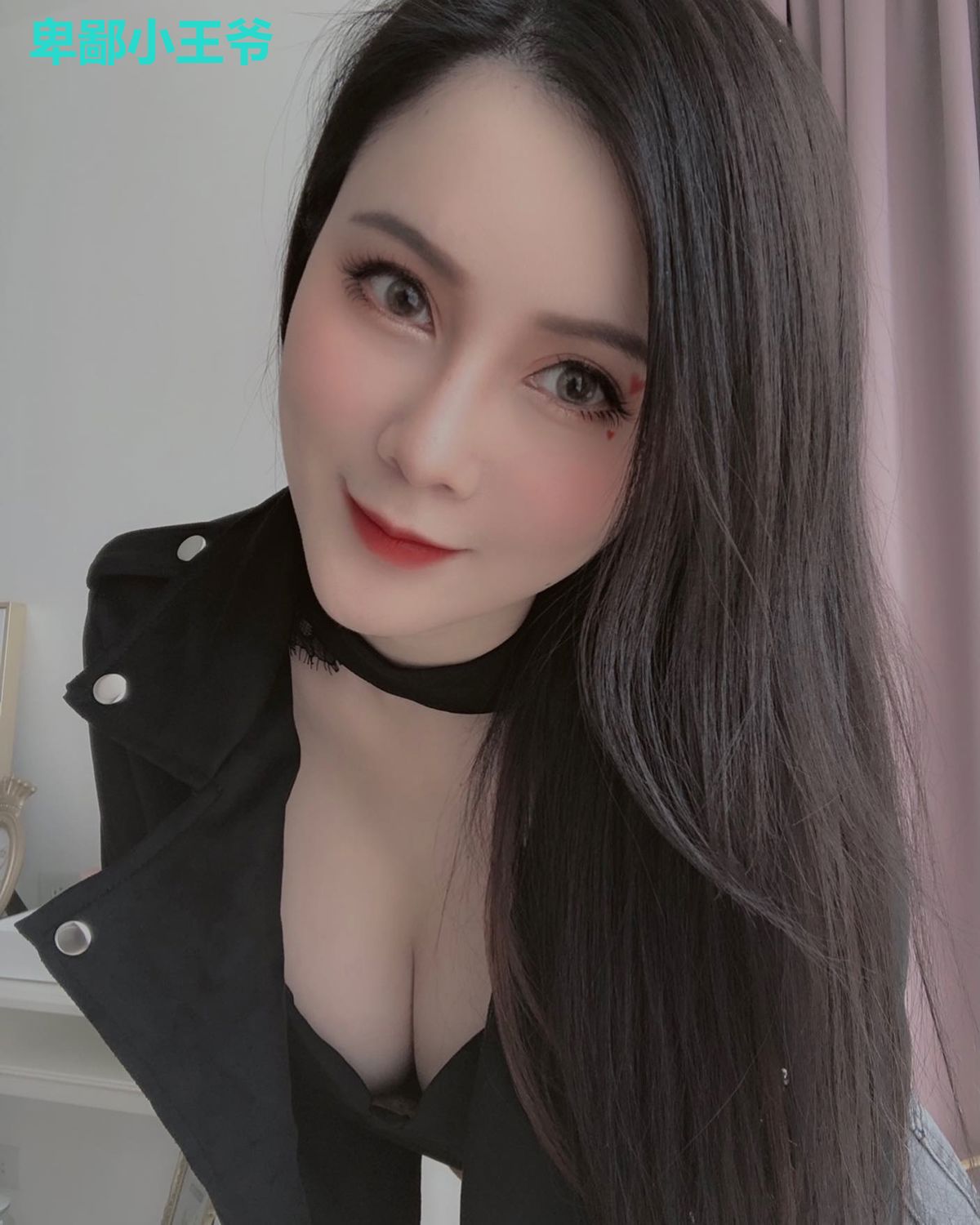 卑鄙小王爷