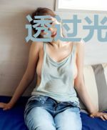 透过光的间隙发现你韩临